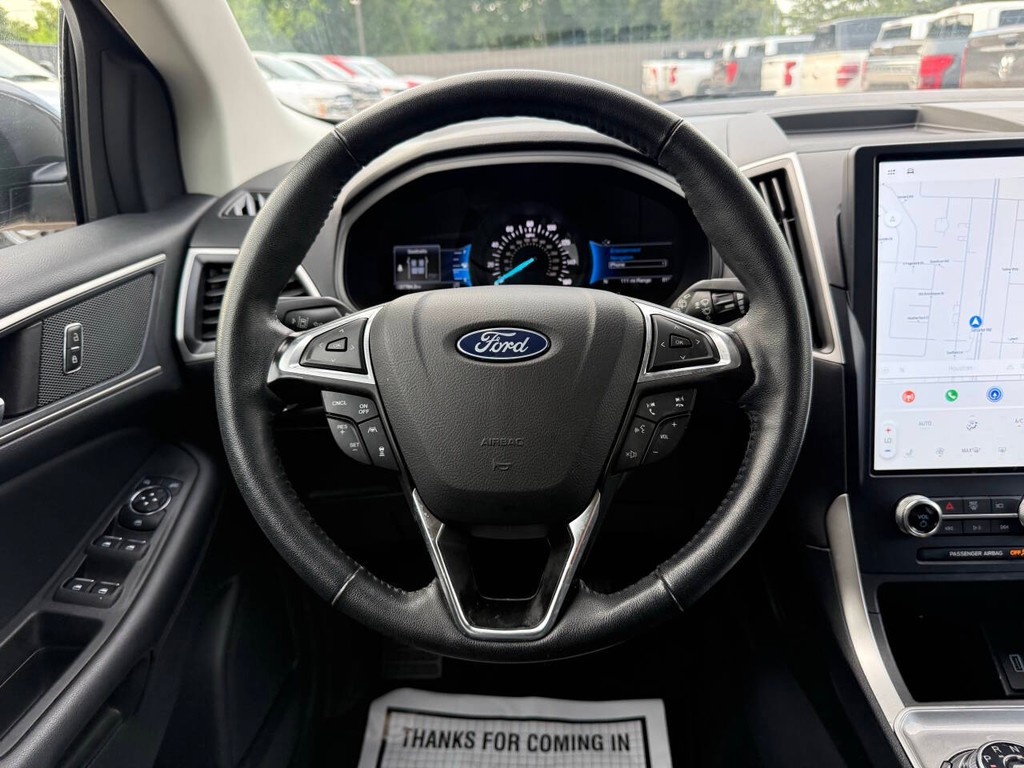 Ford Edge Vehicle Full-screen Gallery Image 22