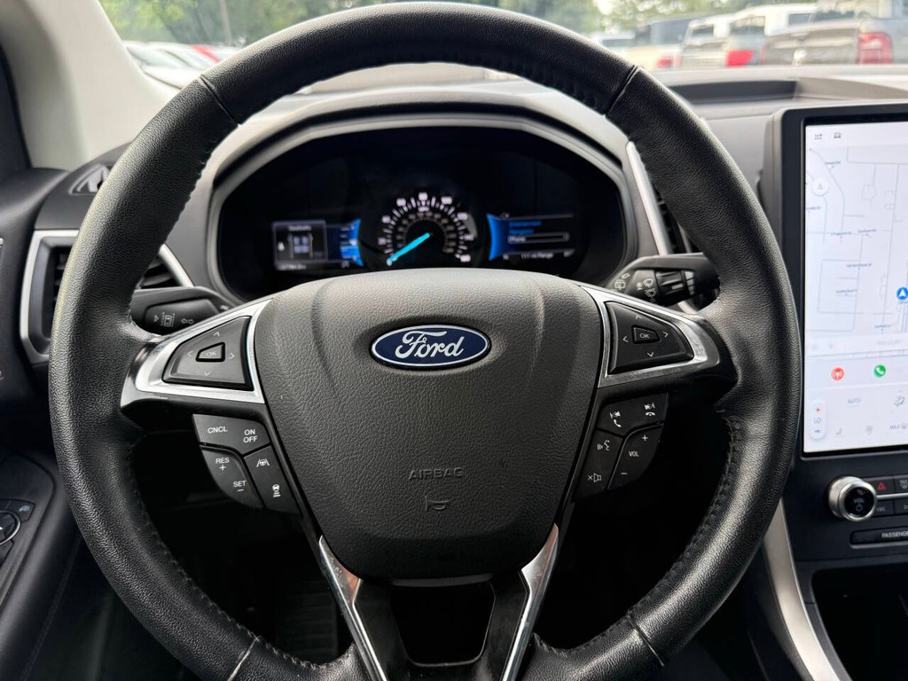 Ford Edge Vehicle Full-screen Gallery Image 23