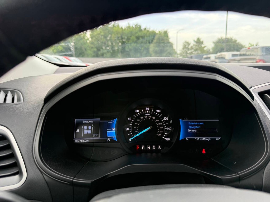 Ford Edge Vehicle Full-screen Gallery Image 30