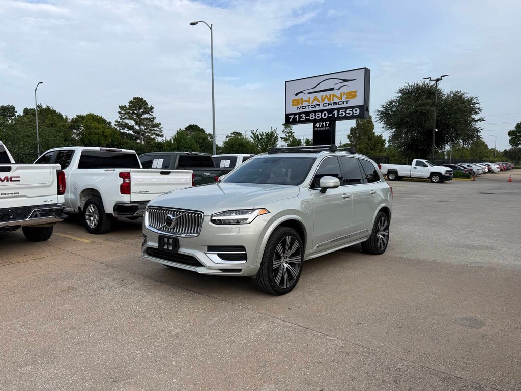 Volvo XC90 Recharge Vehicle Full-screen Gallery Image 03