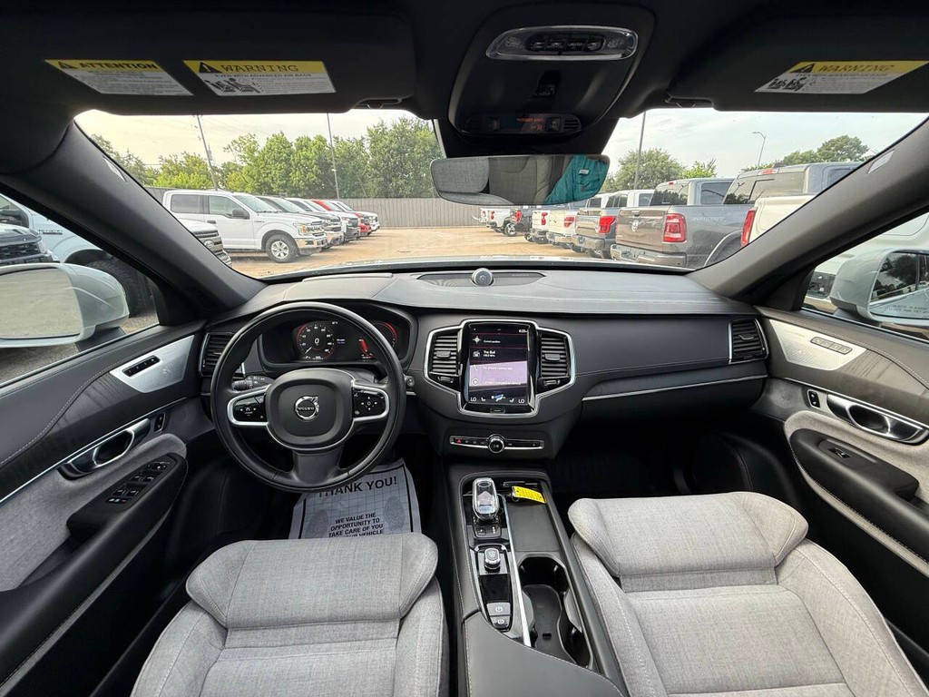 Volvo XC90 Recharge Vehicle Full-screen Gallery Image 20