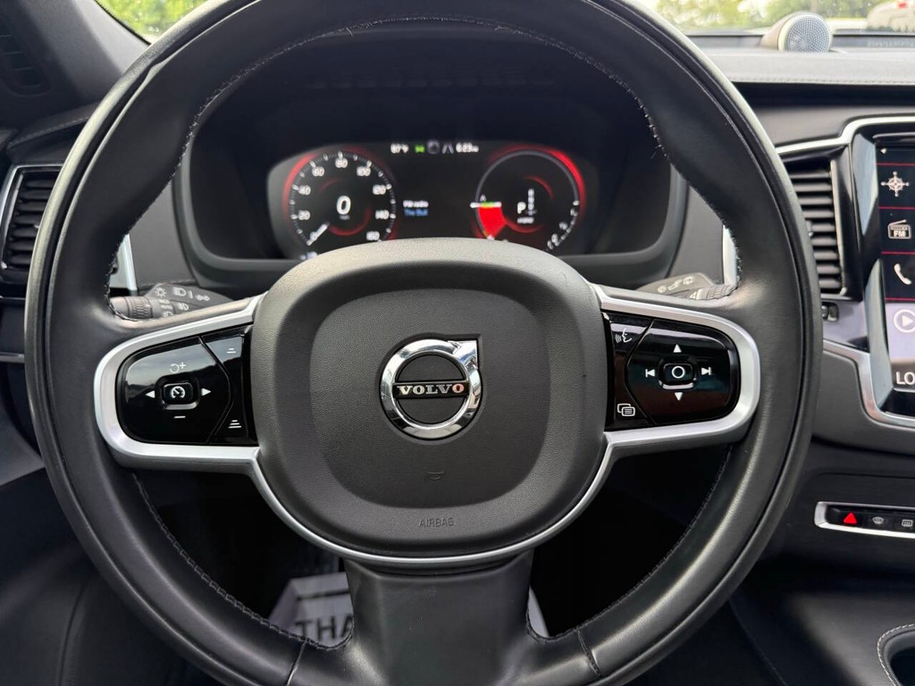 Volvo XC90 Recharge Vehicle Full-screen Gallery Image 25