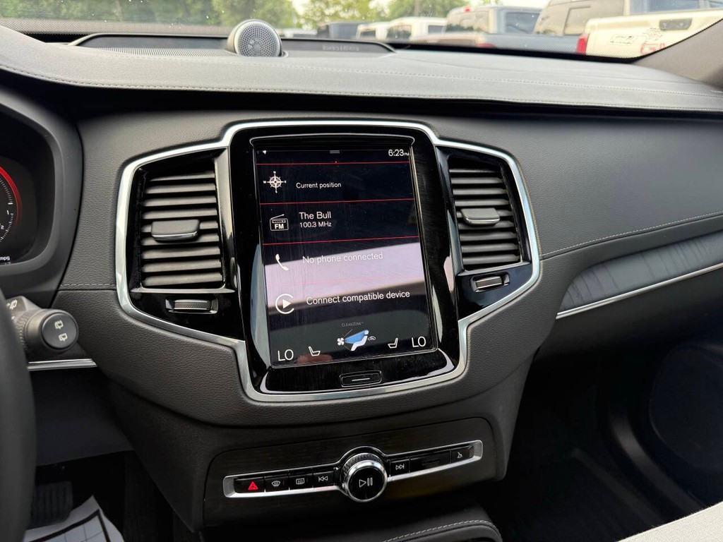 Volvo XC90 Recharge Vehicle Full-screen Gallery Image 26