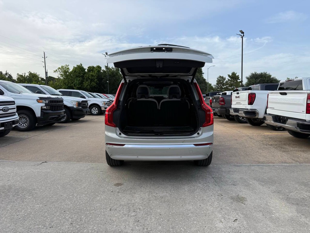Volvo XC90 Recharge Vehicle Full-screen Gallery Image 38