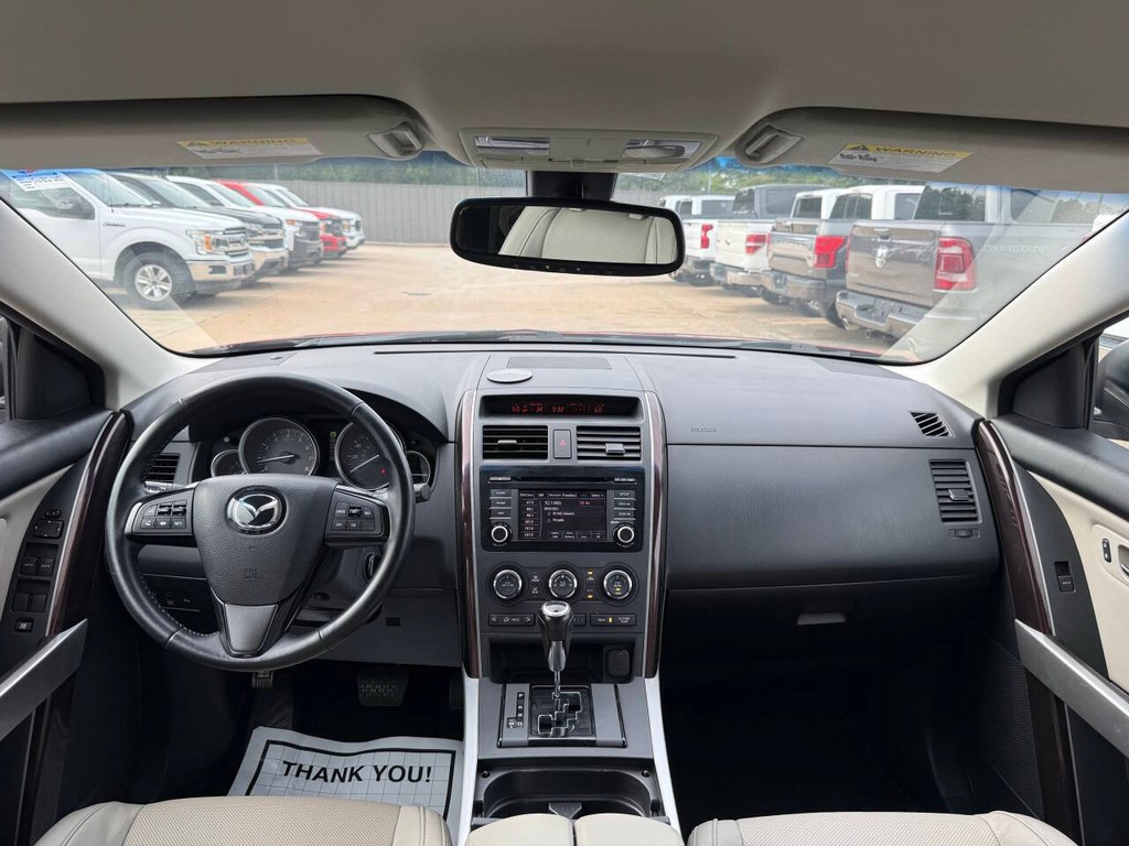 Mazda CX-9 Vehicle Full-screen Gallery Image 19