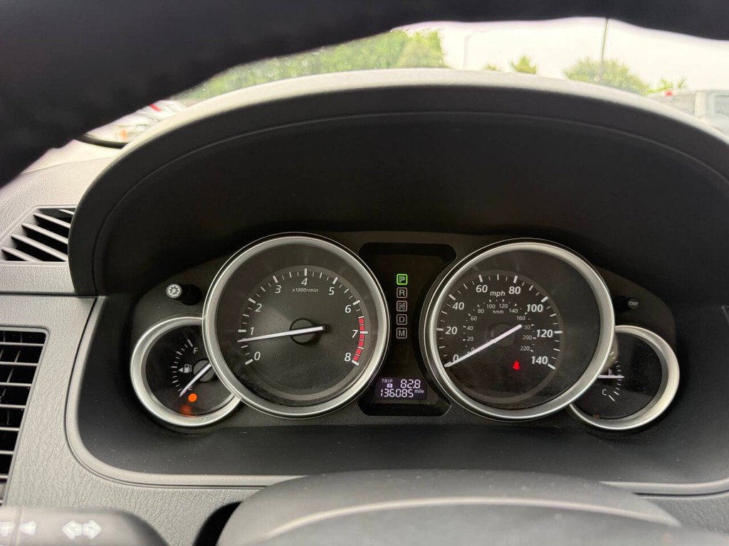 Mazda CX-9 Vehicle Full-screen Gallery Image 33