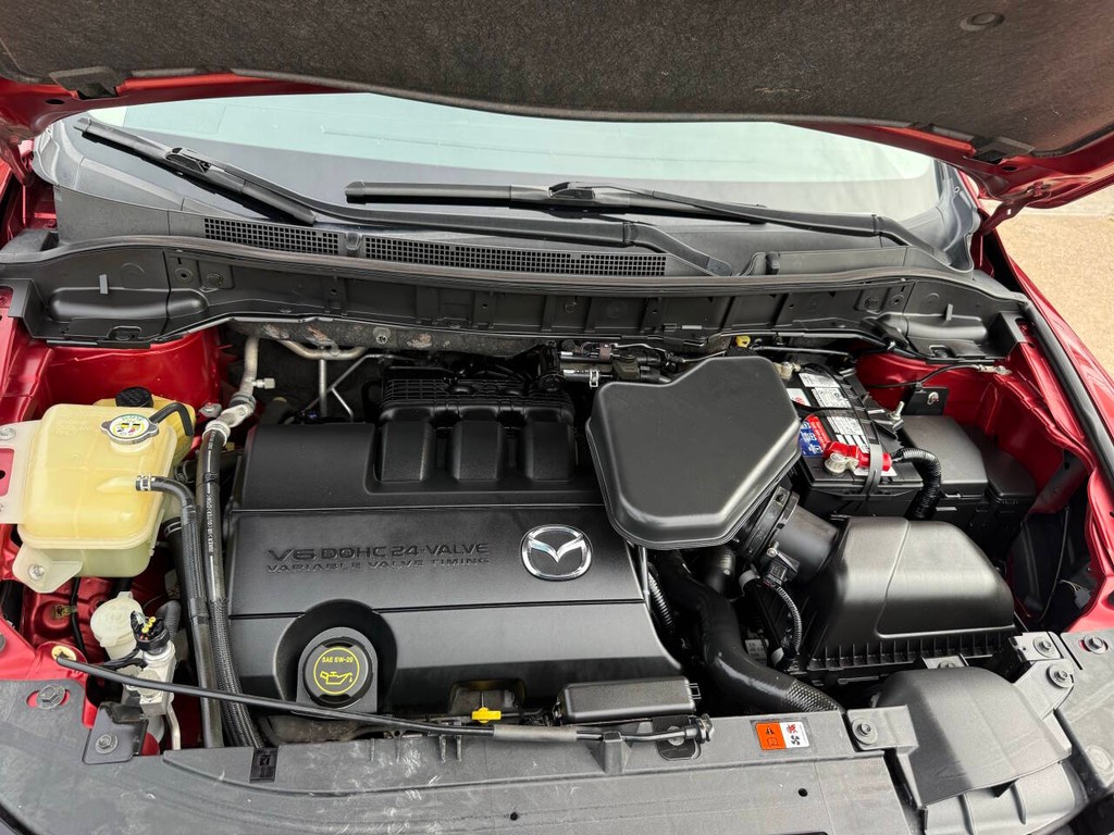 Mazda CX-9 Vehicle Full-screen Gallery Image 36