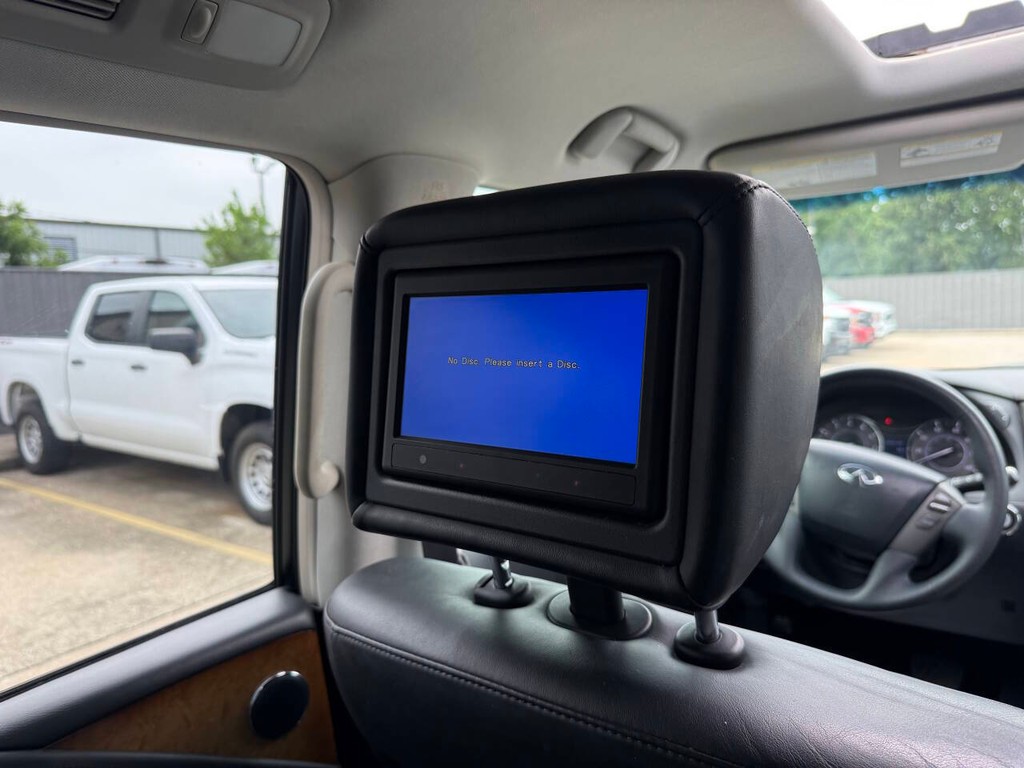 INFINITI QX80 Vehicle Full-screen Gallery Image 21