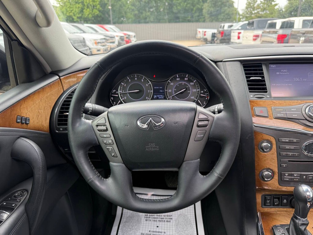 INFINITI QX80 Vehicle Full-screen Gallery Image 27
