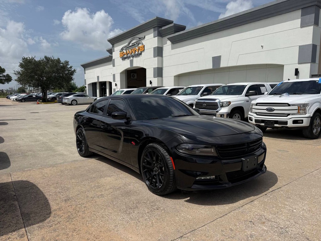 Dodge Charger Vehicle Full-screen Gallery Image 02