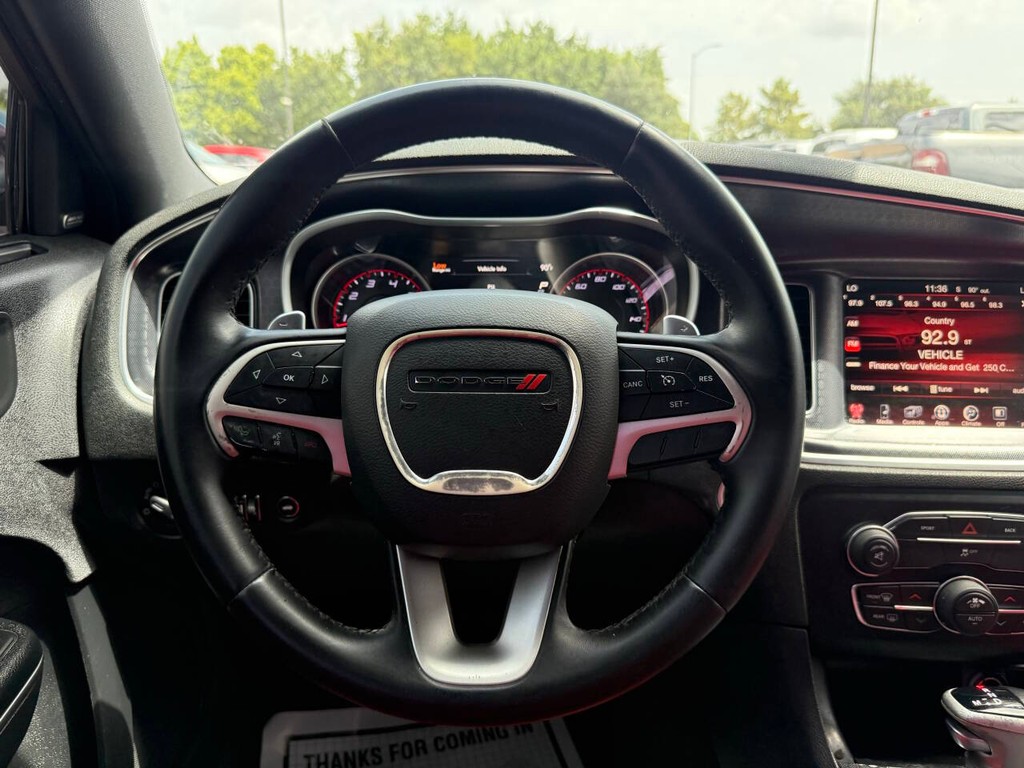 Dodge Charger Vehicle Full-screen Gallery Image 22