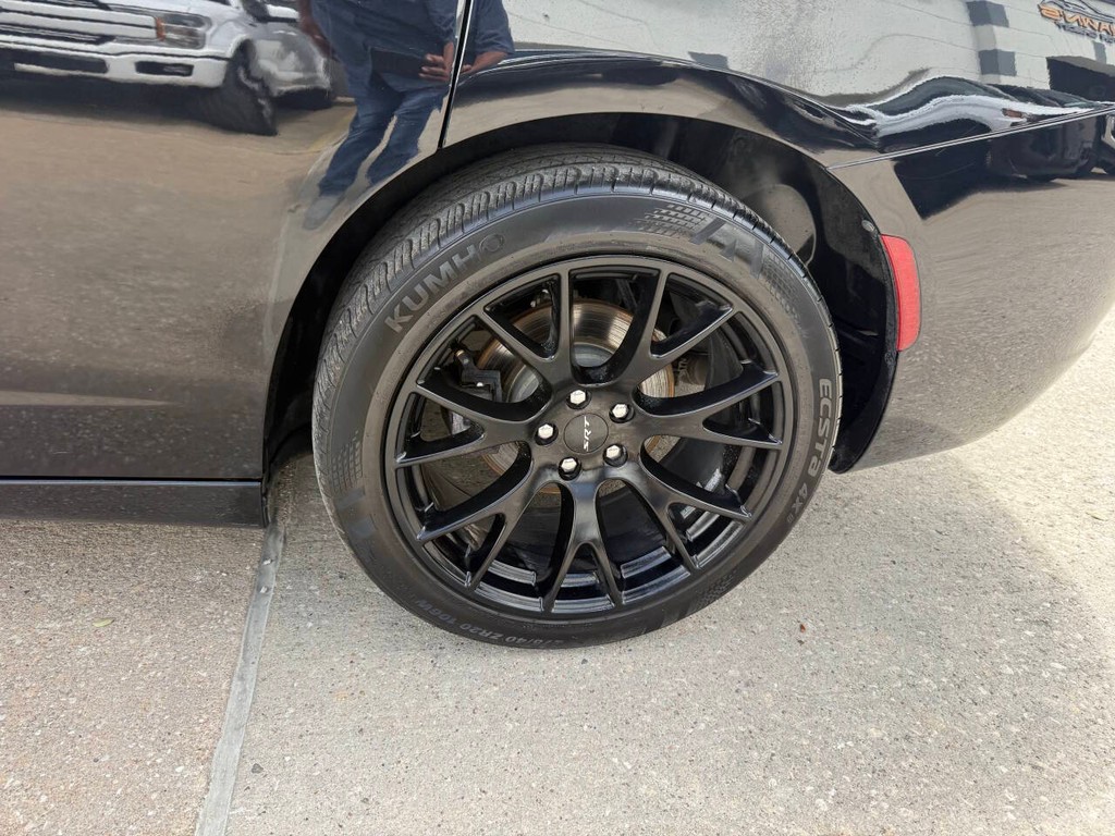 Dodge Charger Vehicle Full-screen Gallery Image 33