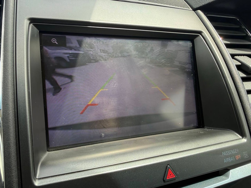 Ford Taurus Vehicle Full-screen Gallery Image 26