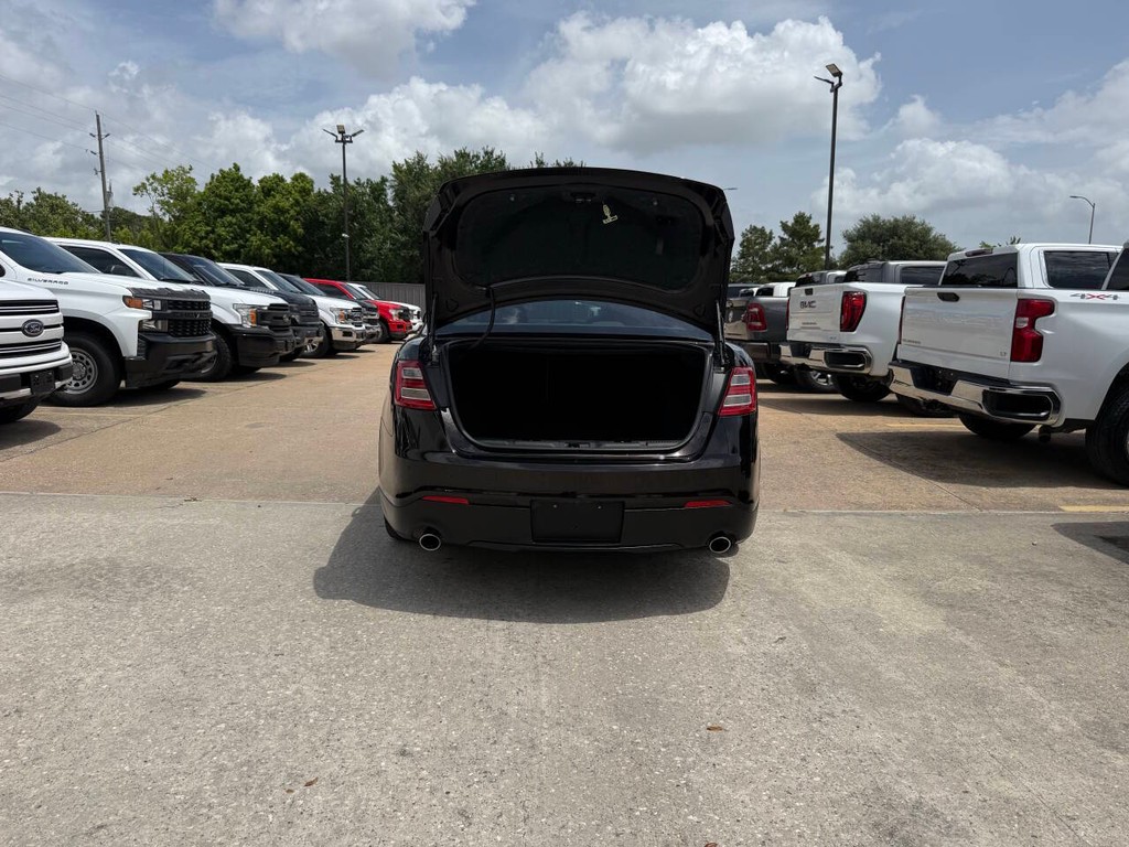 Ford Taurus Vehicle Full-screen Gallery Image 37
