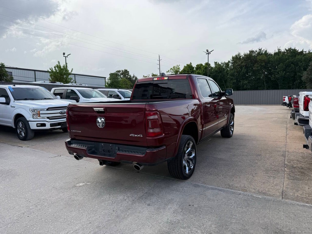 Ram 1500 Vehicle Full-screen Gallery Image 05