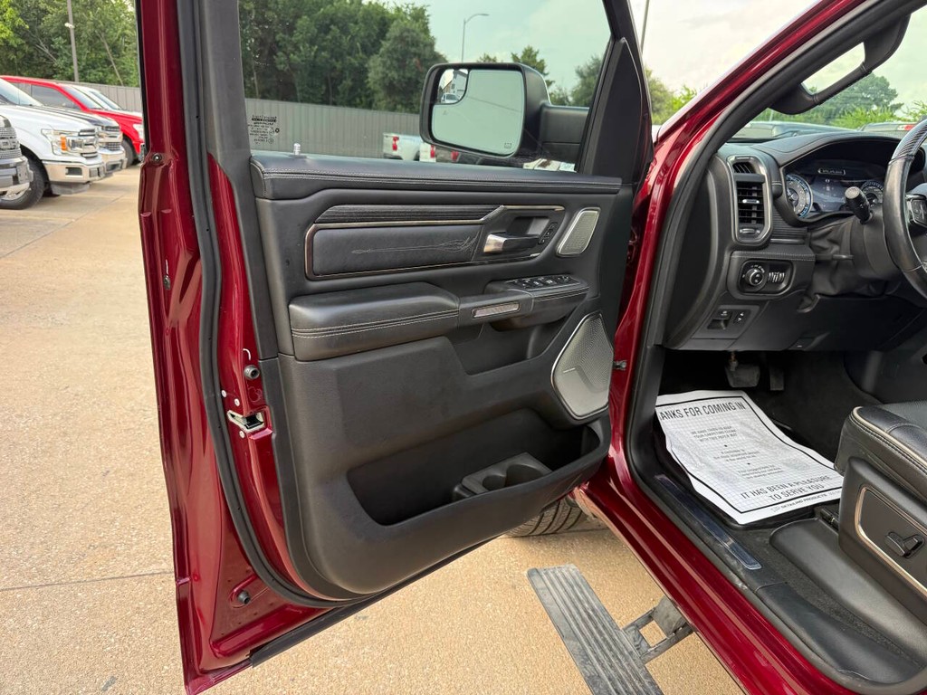 Ram 1500 Vehicle Full-screen Gallery Image 08