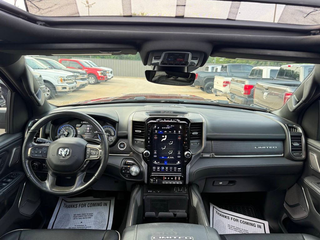 Ram 1500 Vehicle Full-screen Gallery Image 17