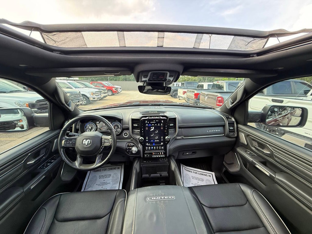 Ram 1500 Vehicle Full-screen Gallery Image 18