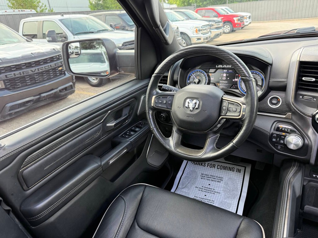 Ram 1500 Vehicle Full-screen Gallery Image 19