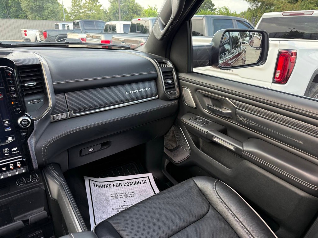 Ram 1500 Vehicle Full-screen Gallery Image 20