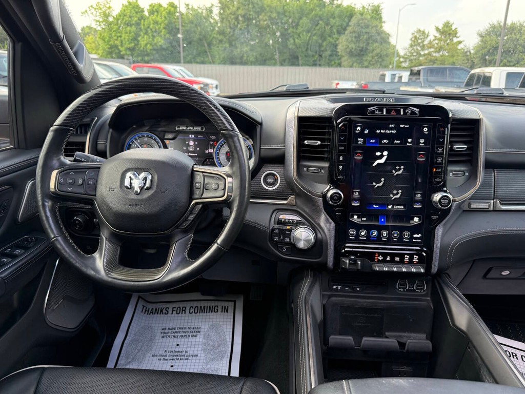Ram 1500 Vehicle Full-screen Gallery Image 21