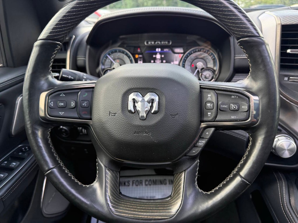 Ram 1500 Vehicle Full-screen Gallery Image 23