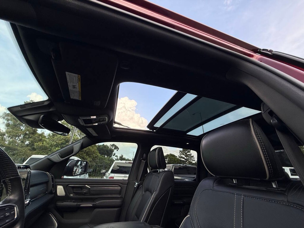 Ram 1500 Vehicle Full-screen Gallery Image 30