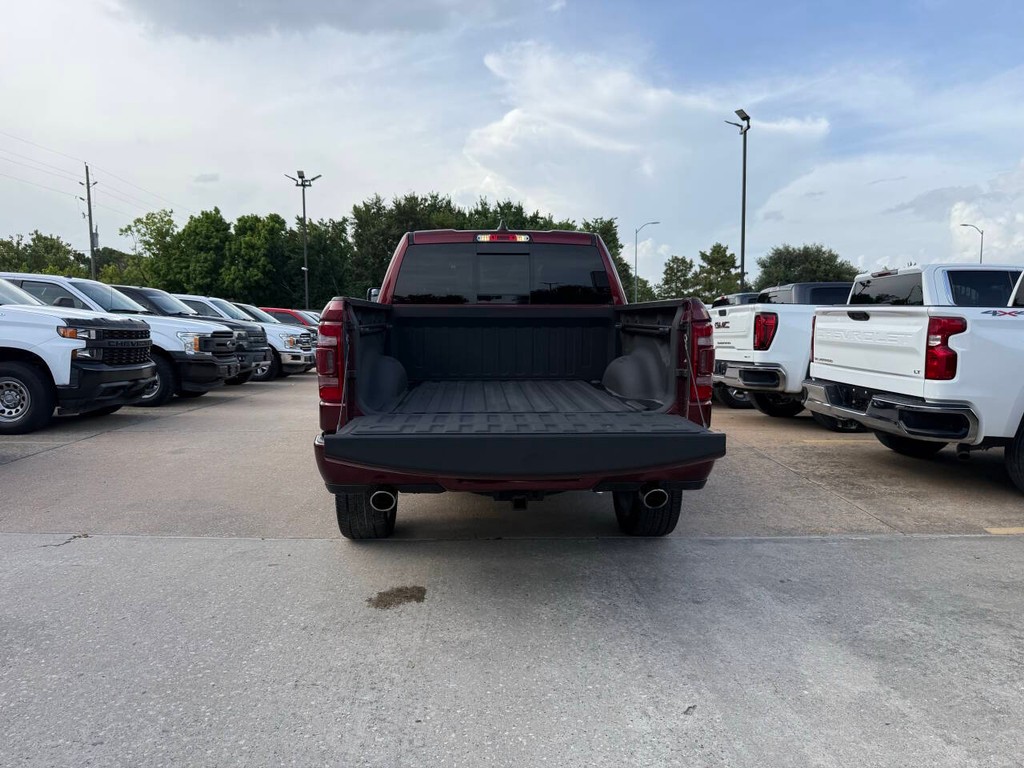 Ram 1500 Vehicle Full-screen Gallery Image 37