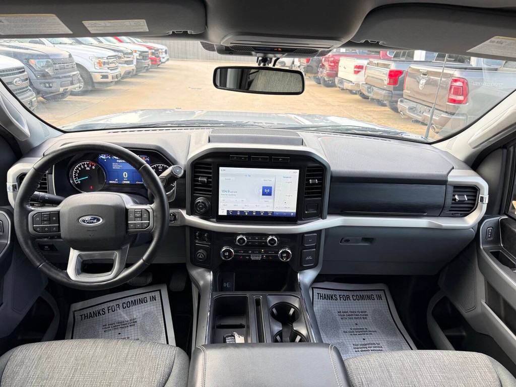Ford F-150 Vehicle Full-screen Gallery Image 17