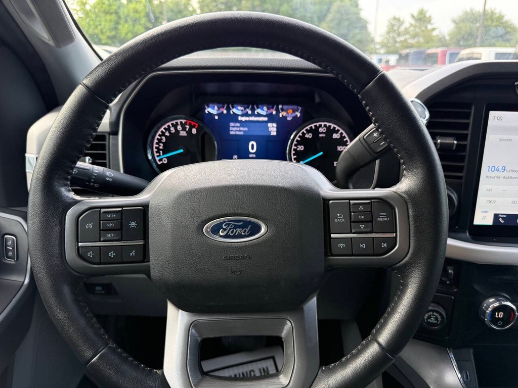 Ford F-150 Vehicle Full-screen Gallery Image 23
