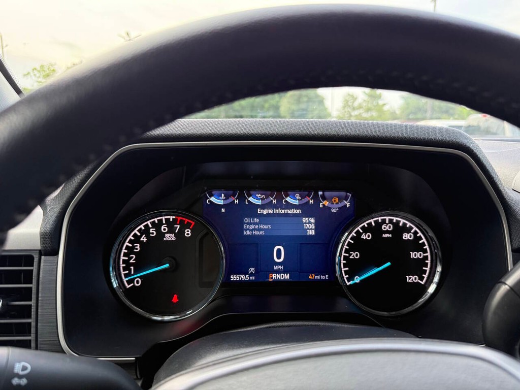 Ford F-150 Vehicle Full-screen Gallery Image 30