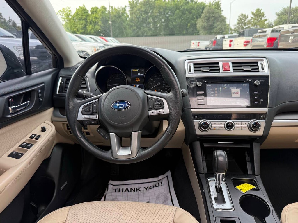 Subaru Legacy Vehicle Full-screen Gallery Image 20
