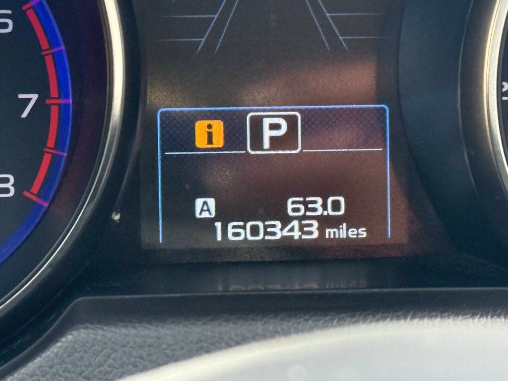 Subaru Legacy Vehicle Full-screen Gallery Image 35