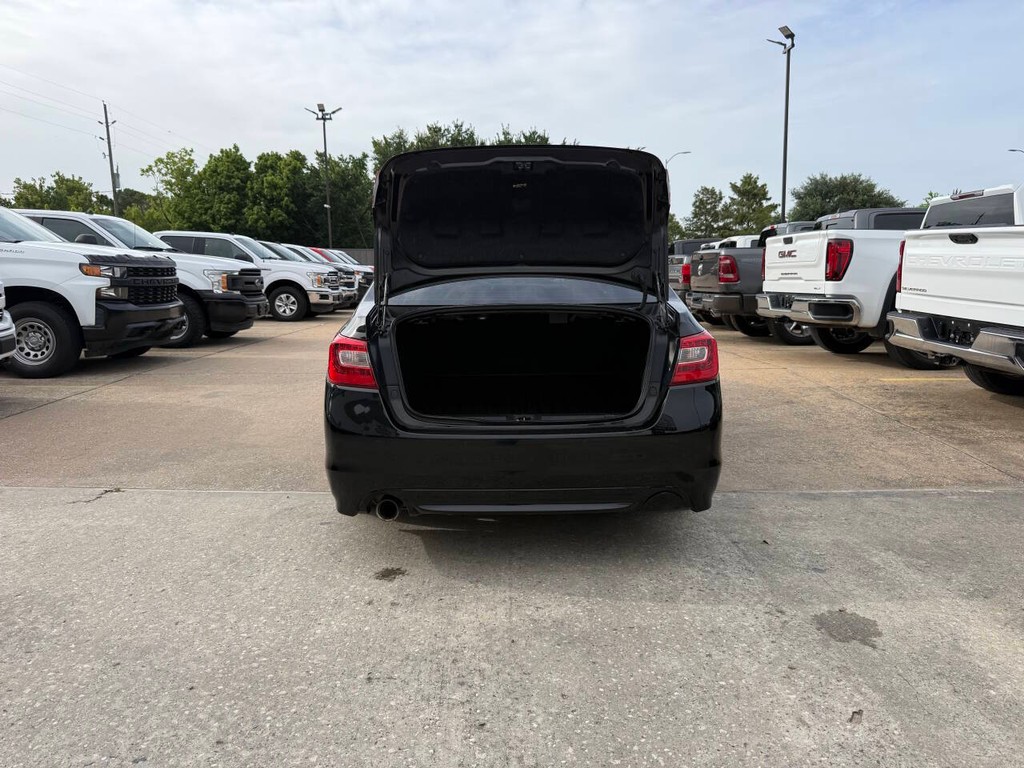 Subaru Legacy Vehicle Full-screen Gallery Image 41