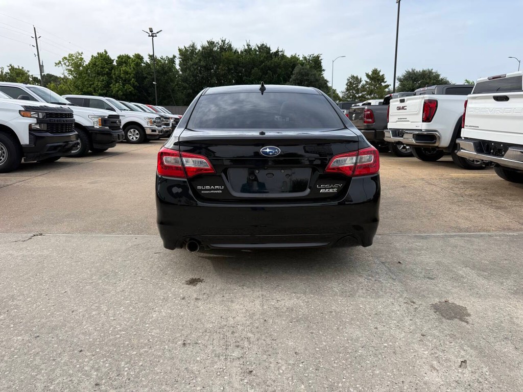 Subaru Legacy Vehicle Full-screen Gallery Image 42