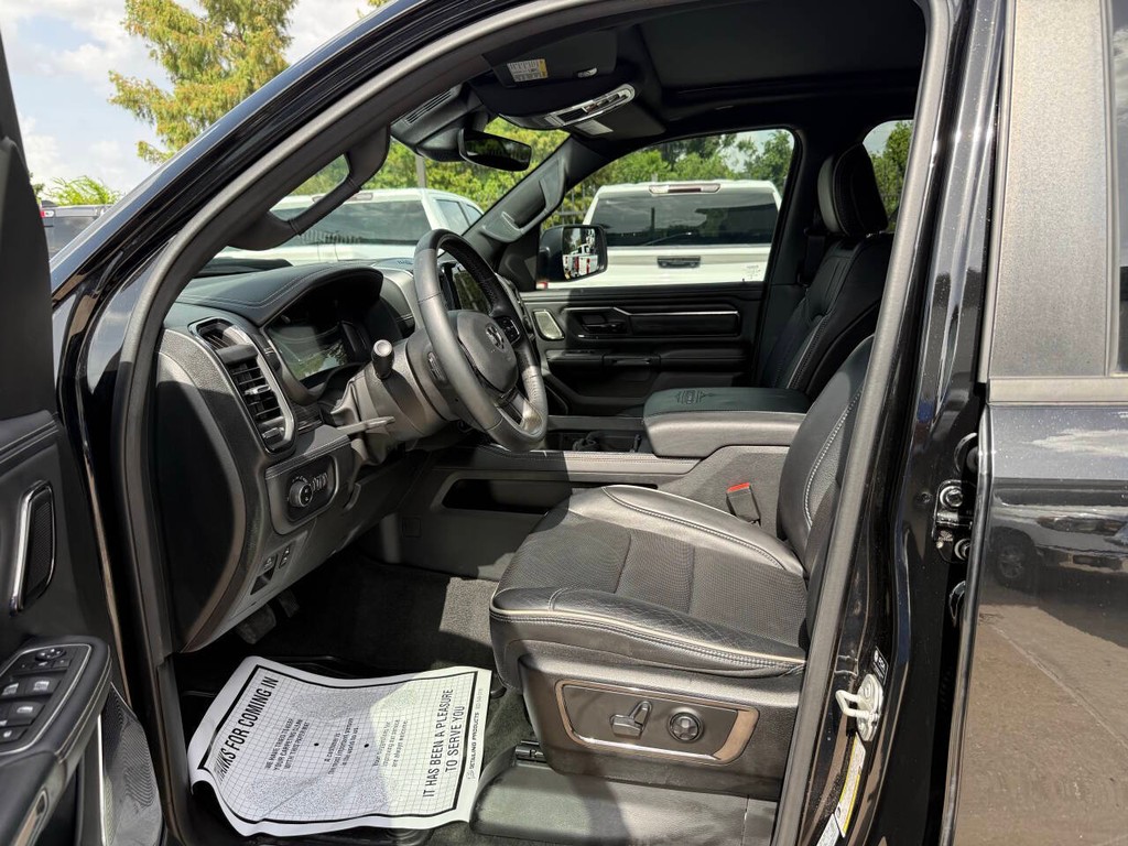 Ram 1500 Vehicle Full-screen Gallery Image 07