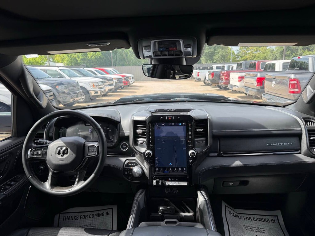 Ram 1500 Vehicle Full-screen Gallery Image 17