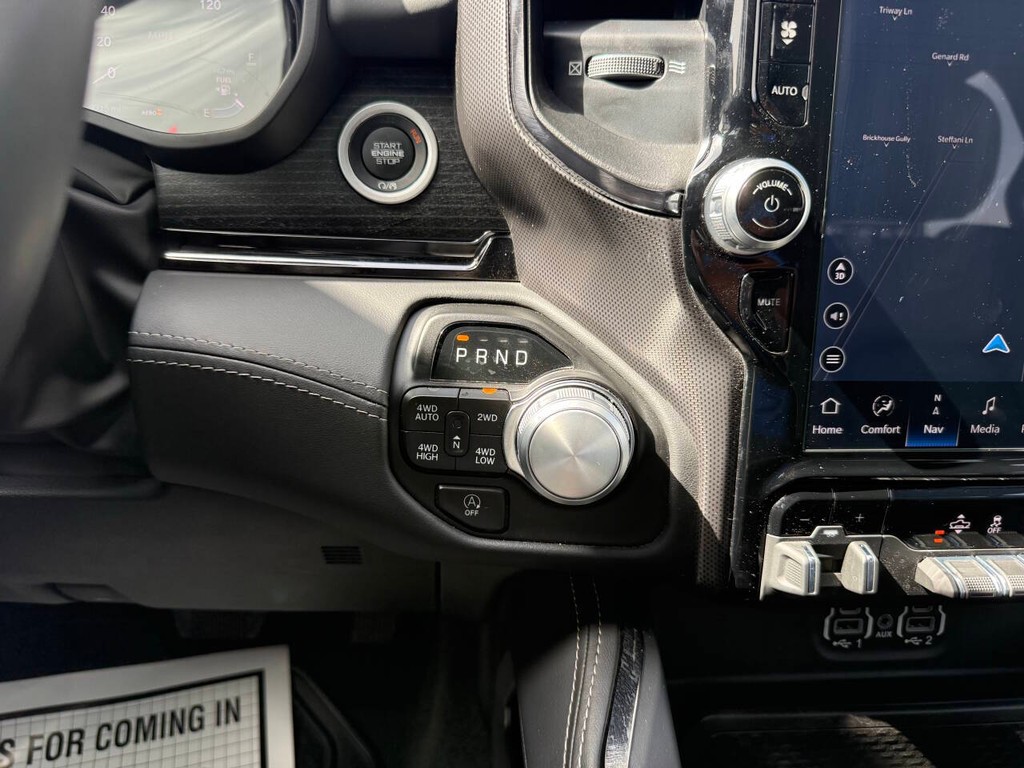 Ram 1500 Vehicle Full-screen Gallery Image 28