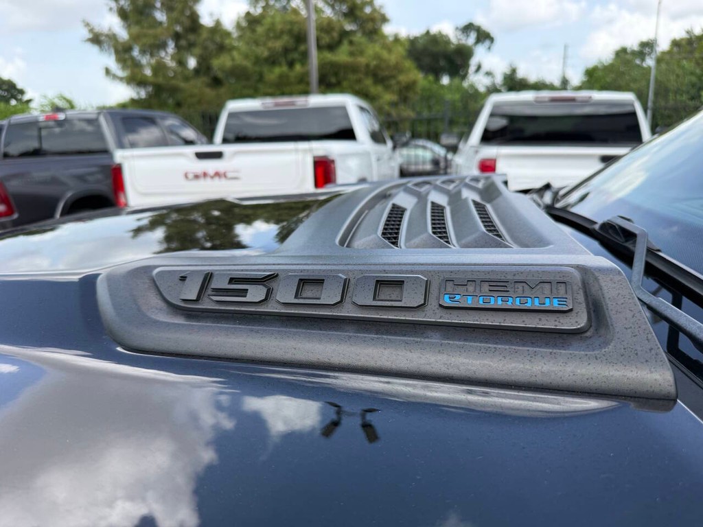 Ram 1500 Vehicle Full-screen Gallery Image 37
