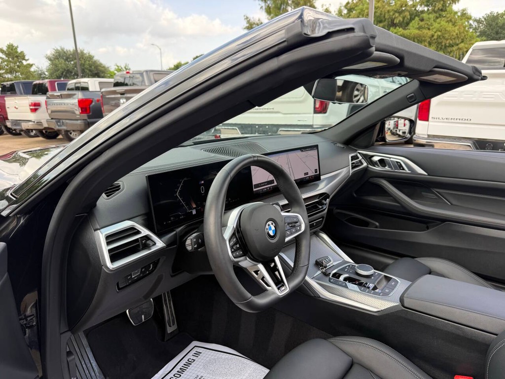 BMW 4 Series Vehicle Full-screen Gallery Image 10