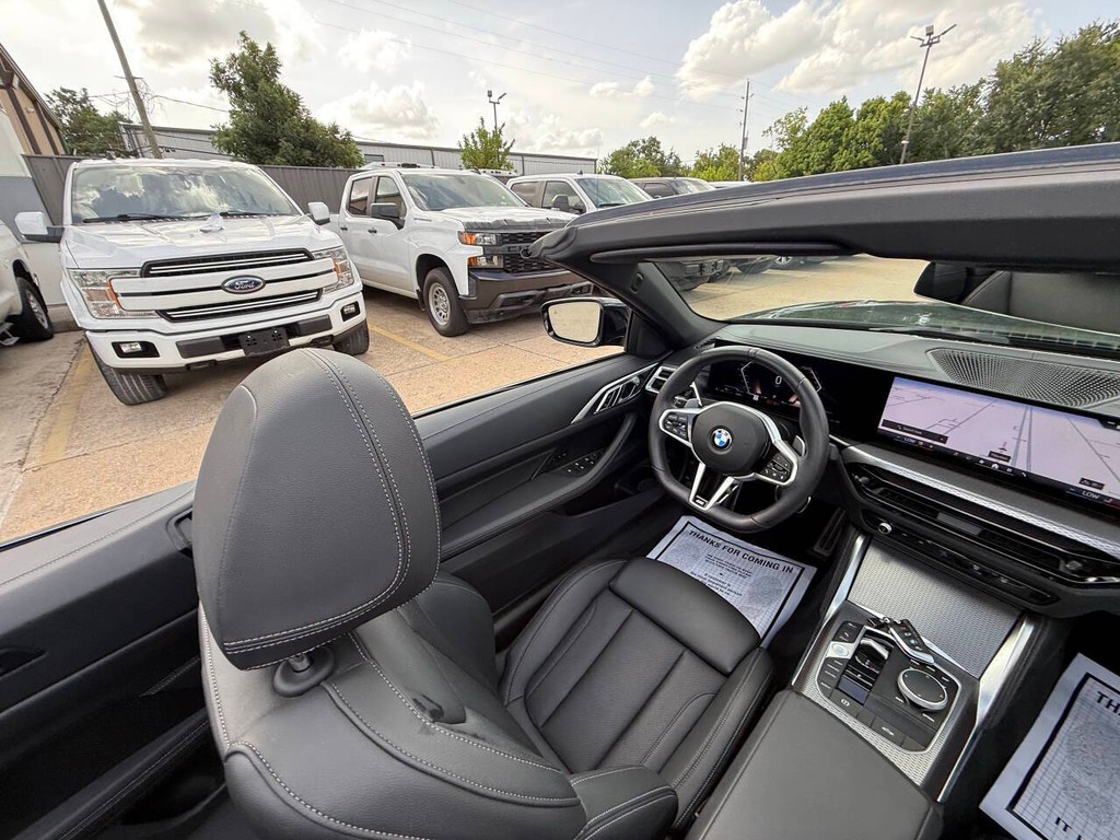 BMW 4 Series Vehicle Full-screen Gallery Image 20