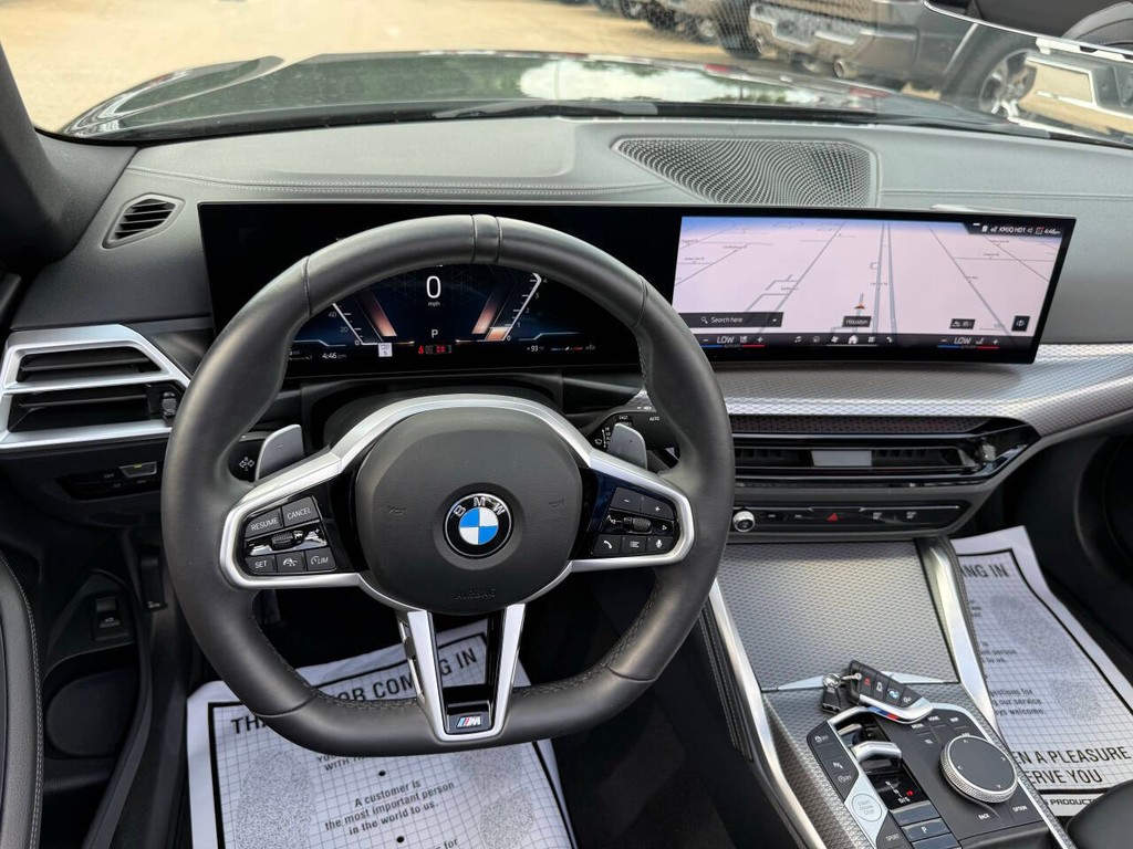 BMW 4 Series Vehicle Full-screen Gallery Image 23