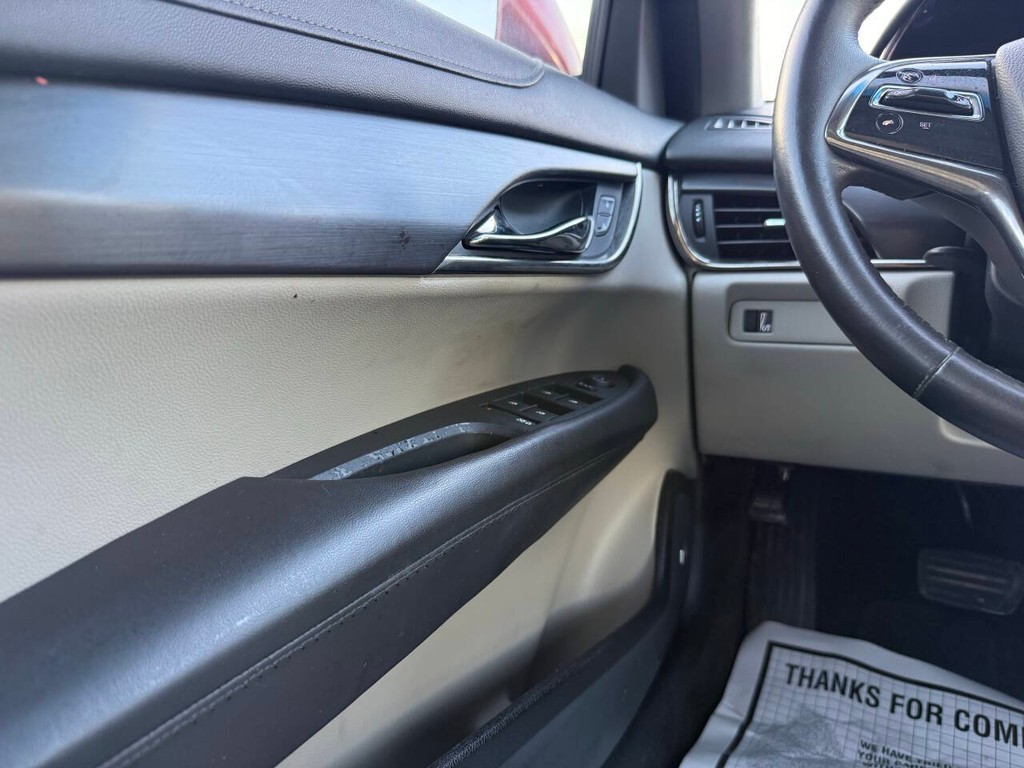Cadillac ATS Sedan Vehicle Full-screen Gallery Image 29