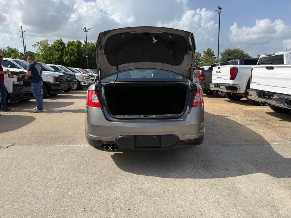 Ford Taurus Vehicle Full-screen Gallery Image 35