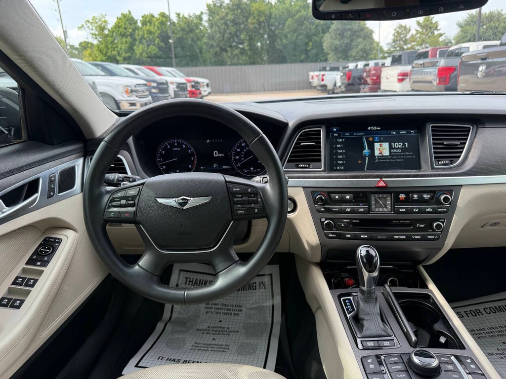 Genesis G80 Vehicle Full-screen Gallery Image 23