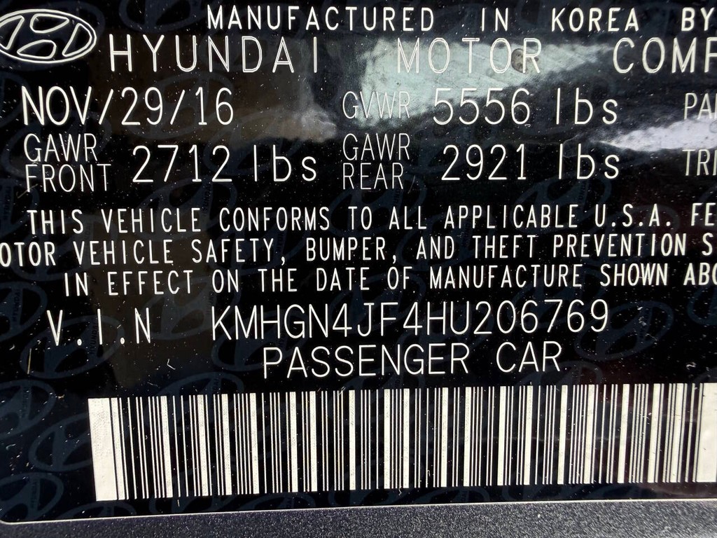 Genesis G80 Vehicle Full-screen Gallery Image 36