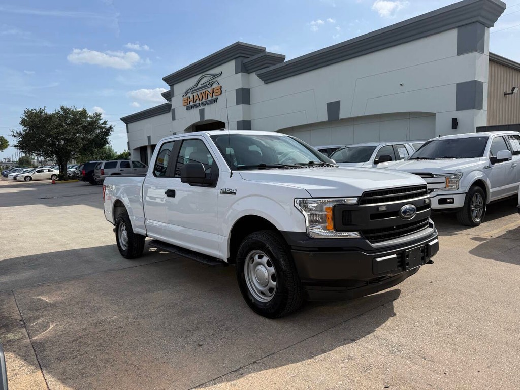 Ford F-150 Vehicle Full-screen Gallery Image 02