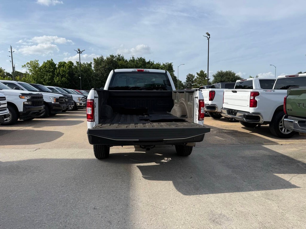 Ford F-150 Vehicle Full-screen Gallery Image 35