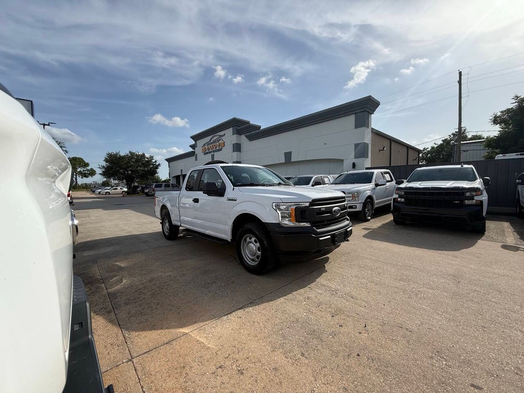 Ford F-150 Vehicle Full-screen Gallery Image 41
