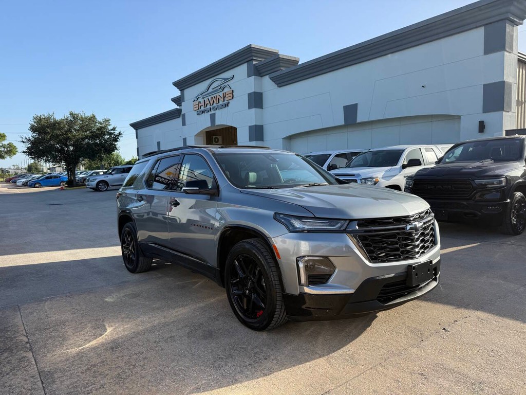 Chevrolet Traverse Vehicle Full-screen Gallery Image 02